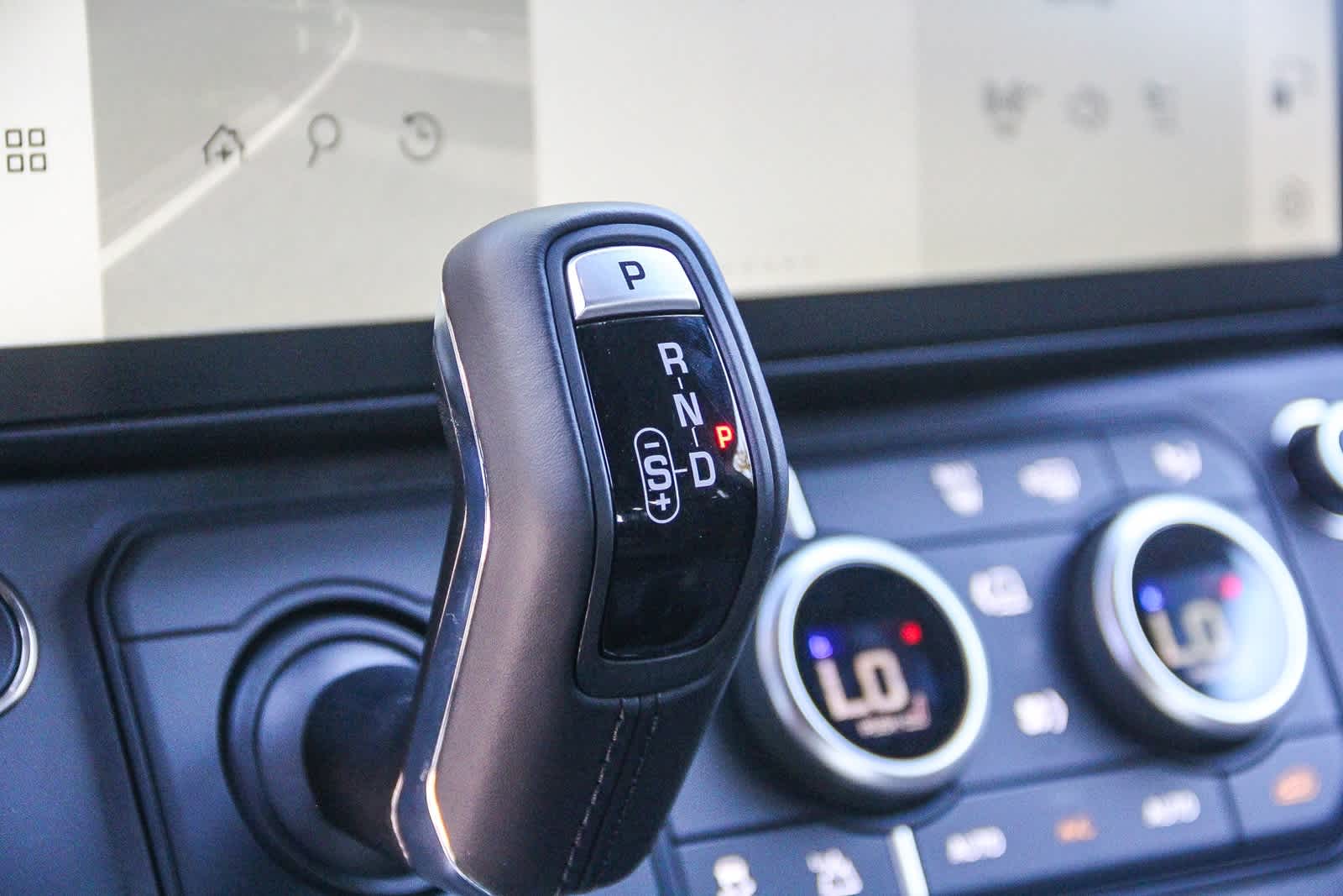 Thumbnail: 2026 Land Rover Defender - 20