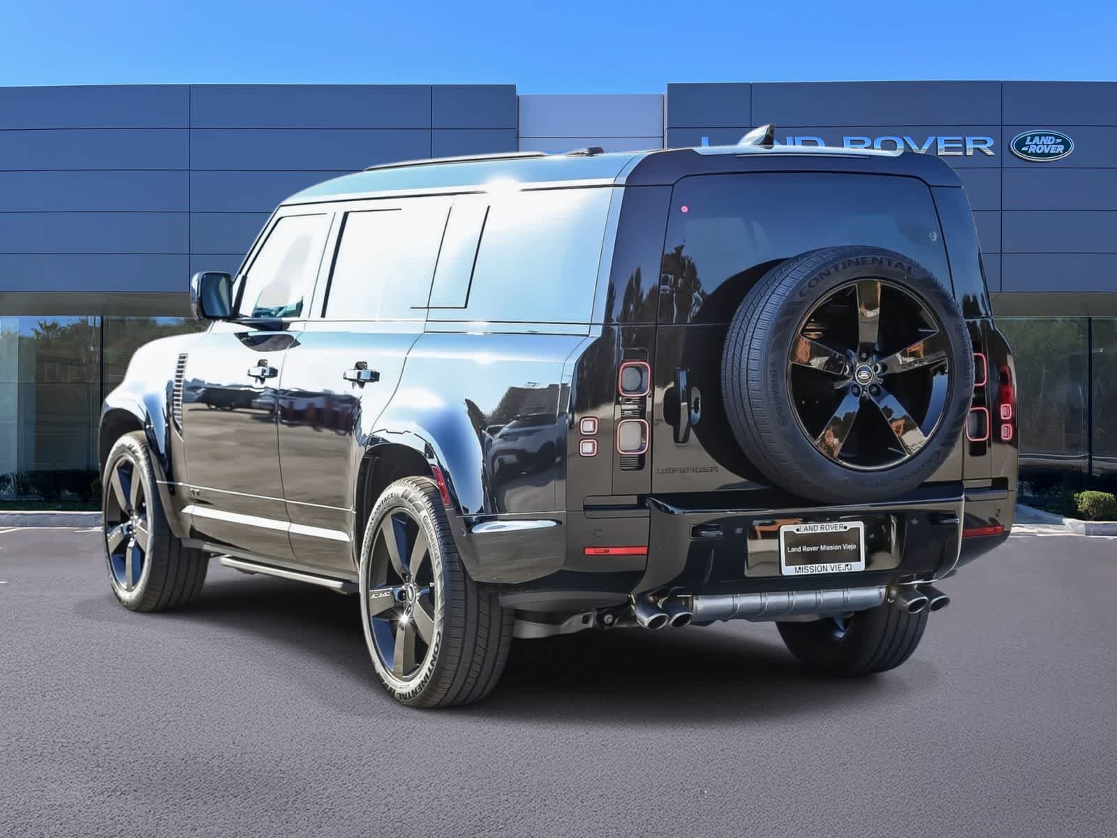 Thumbnail: 2025 Land Rover Defender - 6