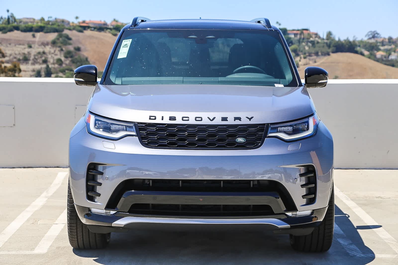 Thumbnail: 2025 Land Rover Discovery - 2