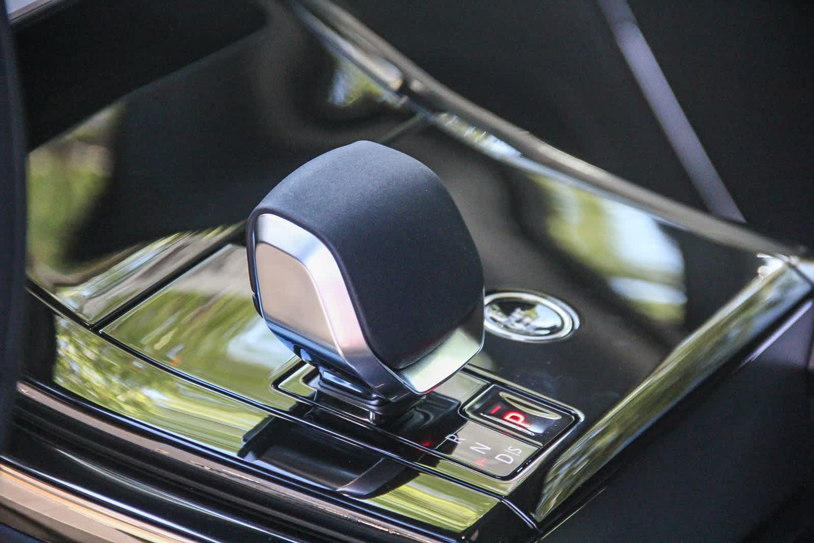 Thumbnail: 2025 Land Rover Range Rover Sport - 19