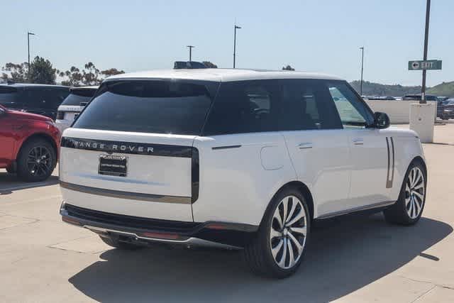 Thumbnail: 2025 Land Rover Range Rover - 4