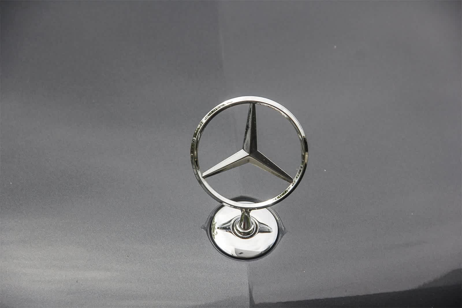Thumbnail: 2010 Mercedes-Benz E-Class - 11