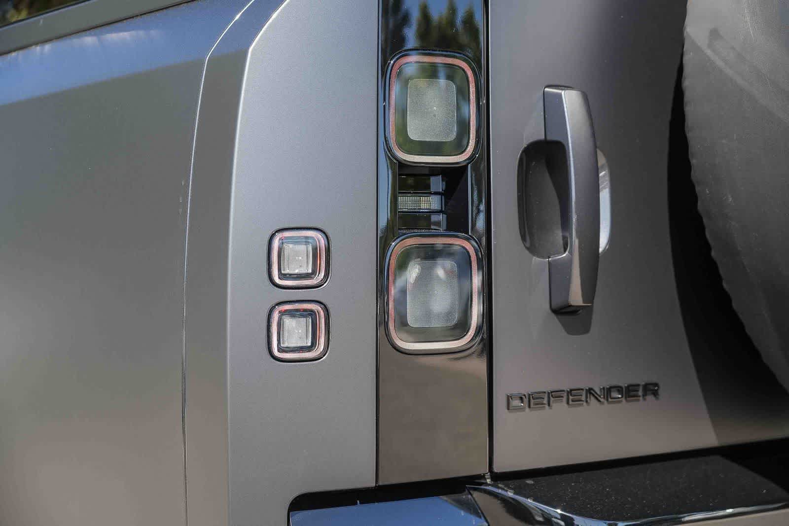 Thumbnail: 2026 Land Rover Defender - 7