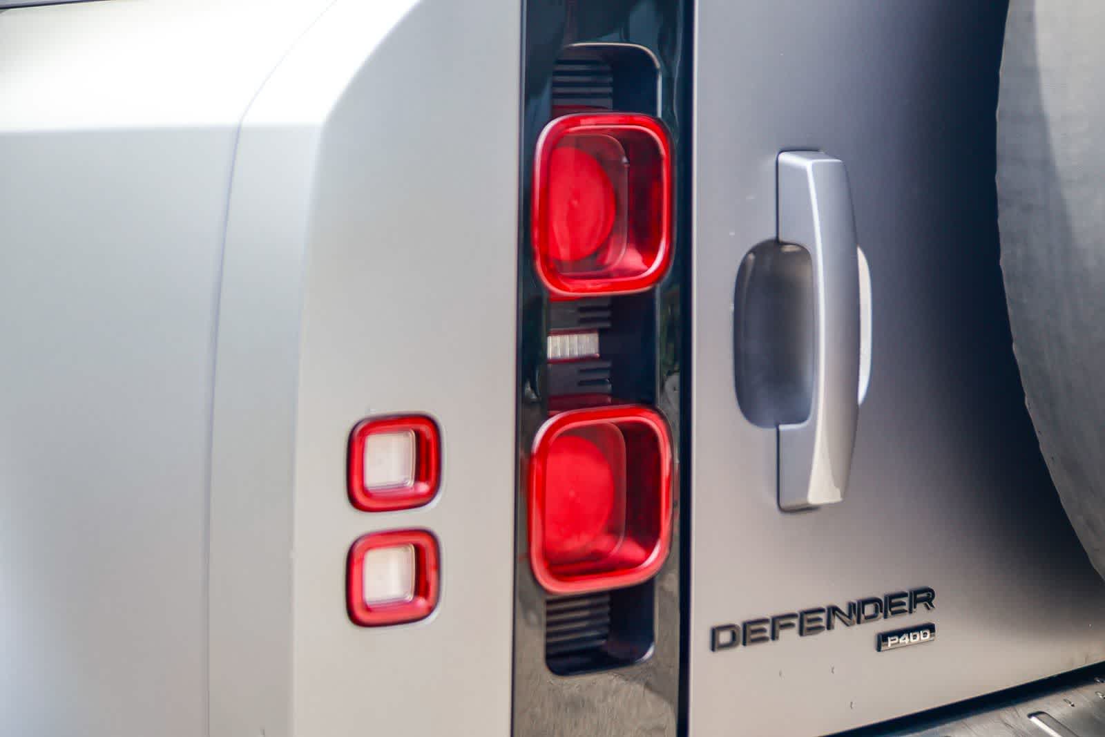 Thumbnail: 2023 Land Rover Defender - 7