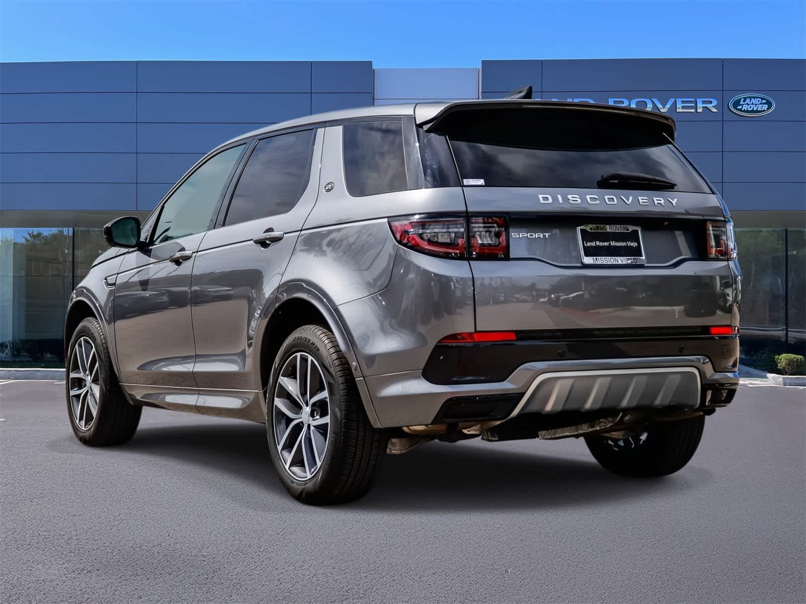 Thumbnail: 2025 Land Rover Discovery Sport - 5