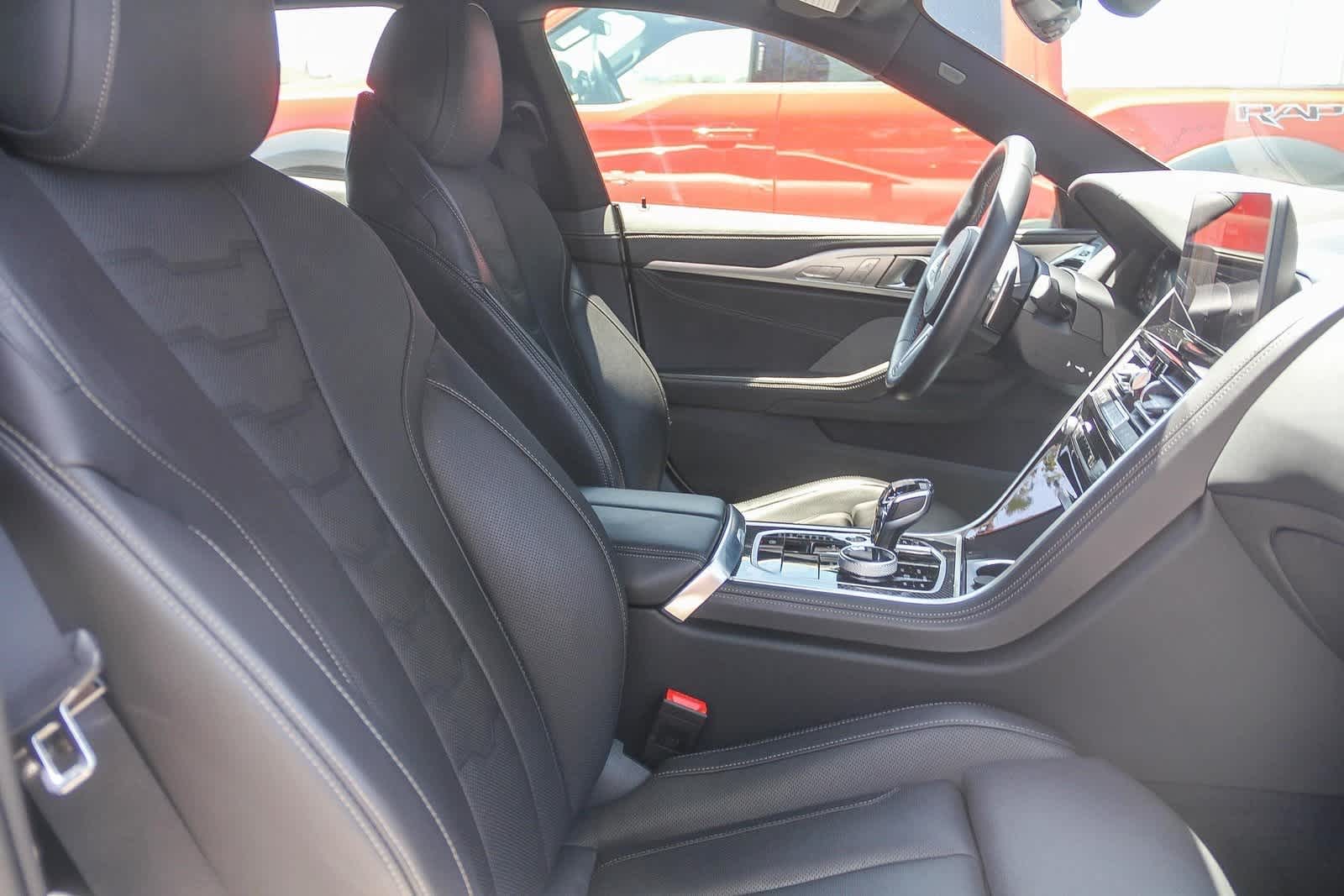 2023 BMW 8 Series 850i 21