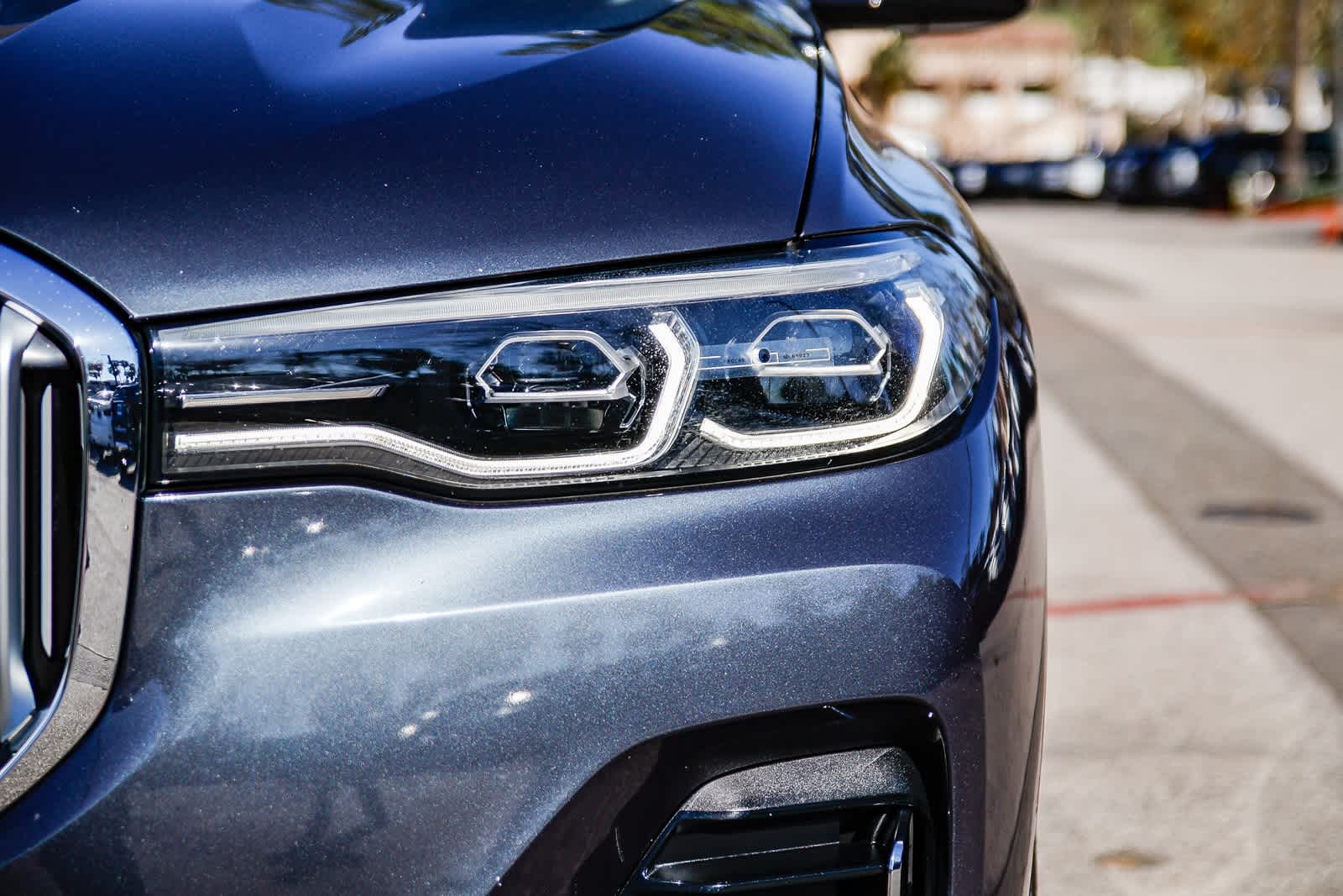 Thumbnail: 2019 BMW X7 - 10