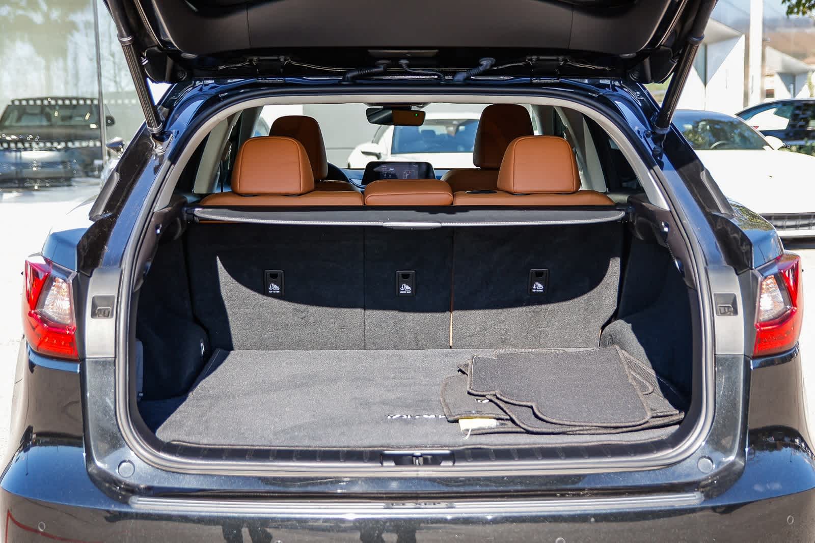 Thumbnail: 2022 Lexus RX - 24