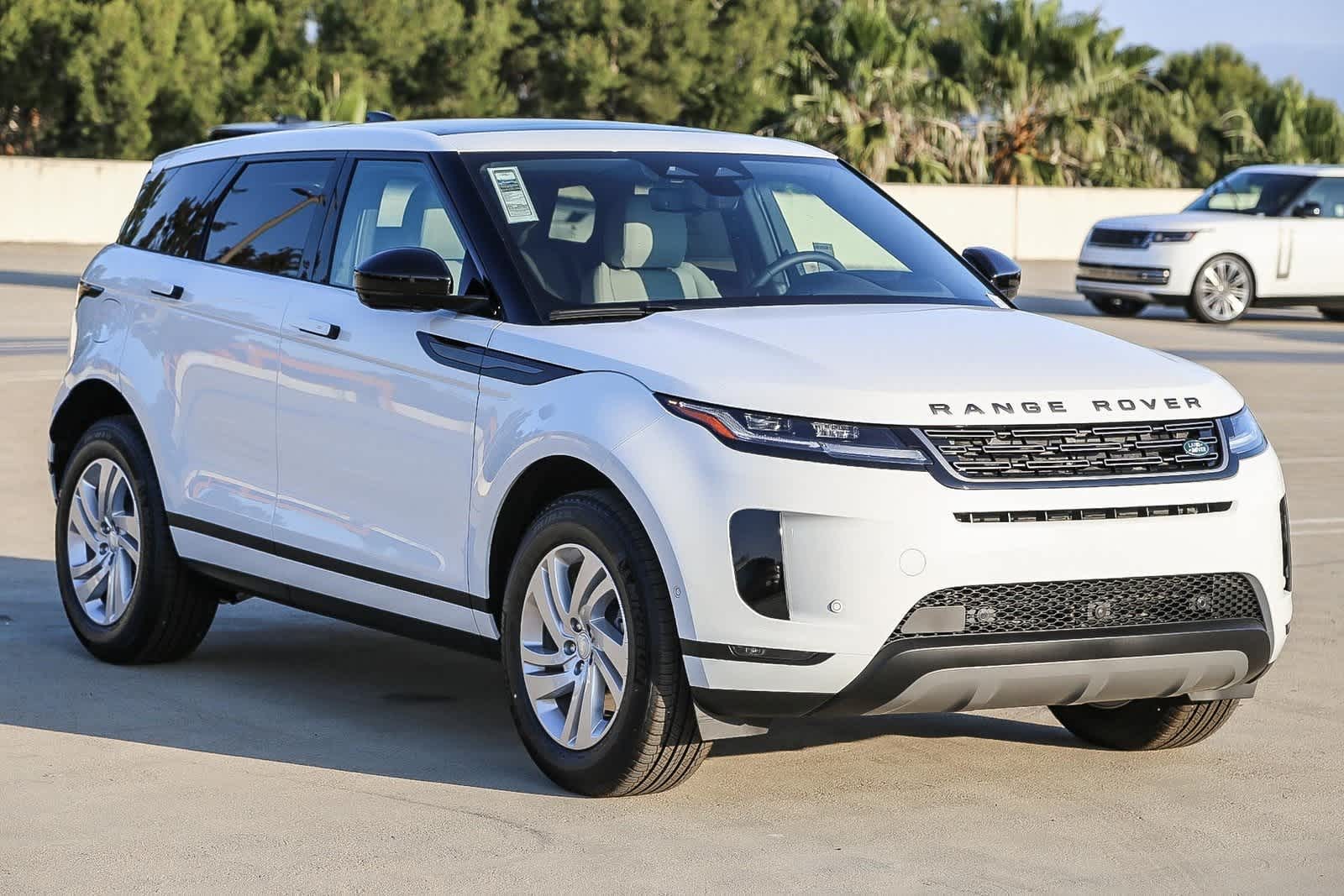 Thumbnail: 2026 Land Rover Range Rover Evoque - 3