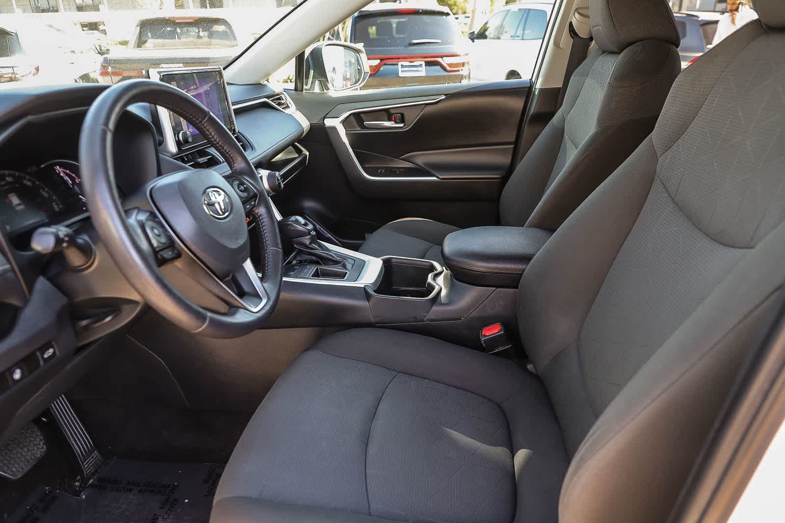 Thumbnail: 2023 Toyota RAV4 - 17