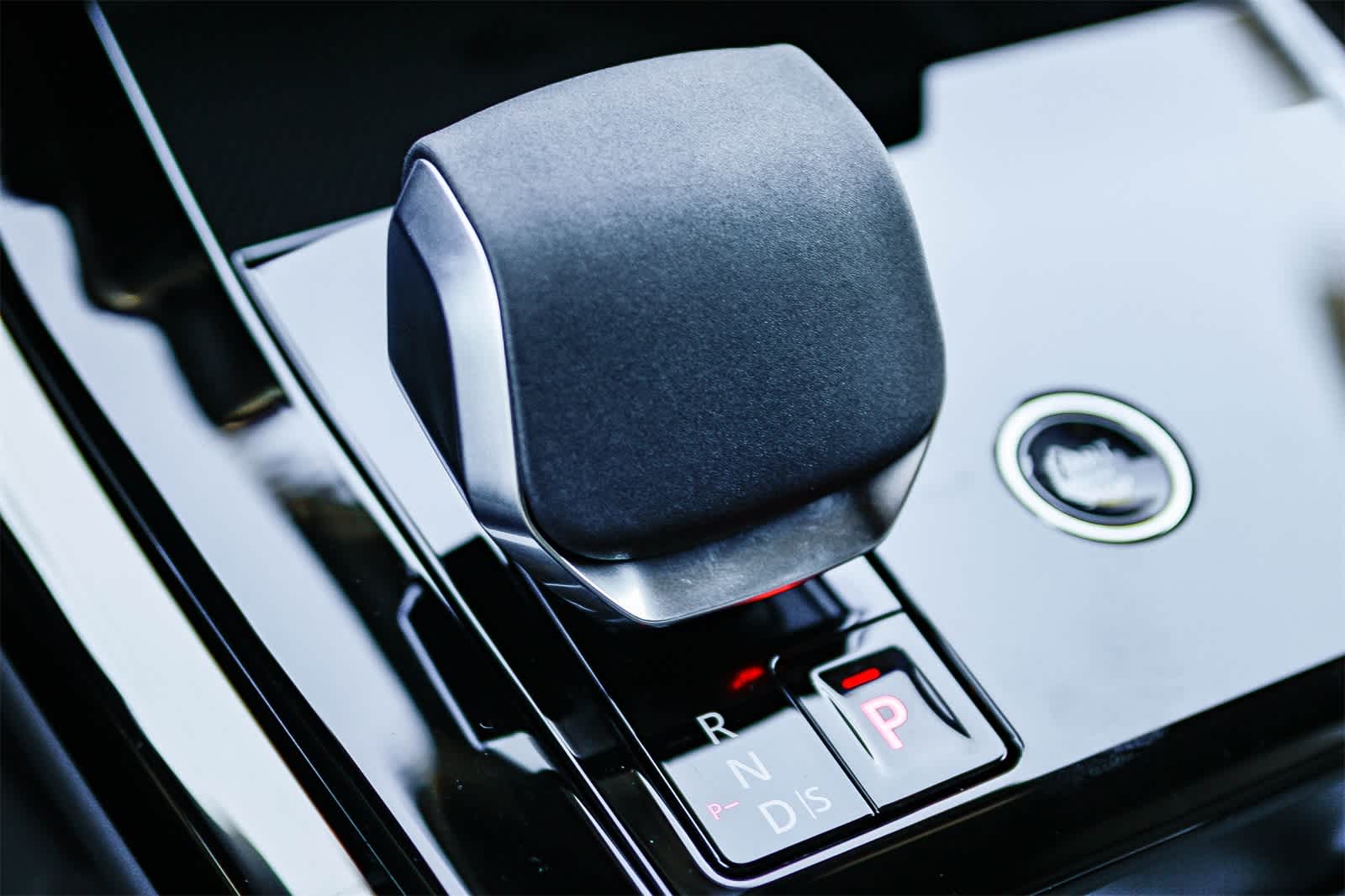 Thumbnail: 2026 Land Rover Range Rover Sport - 24