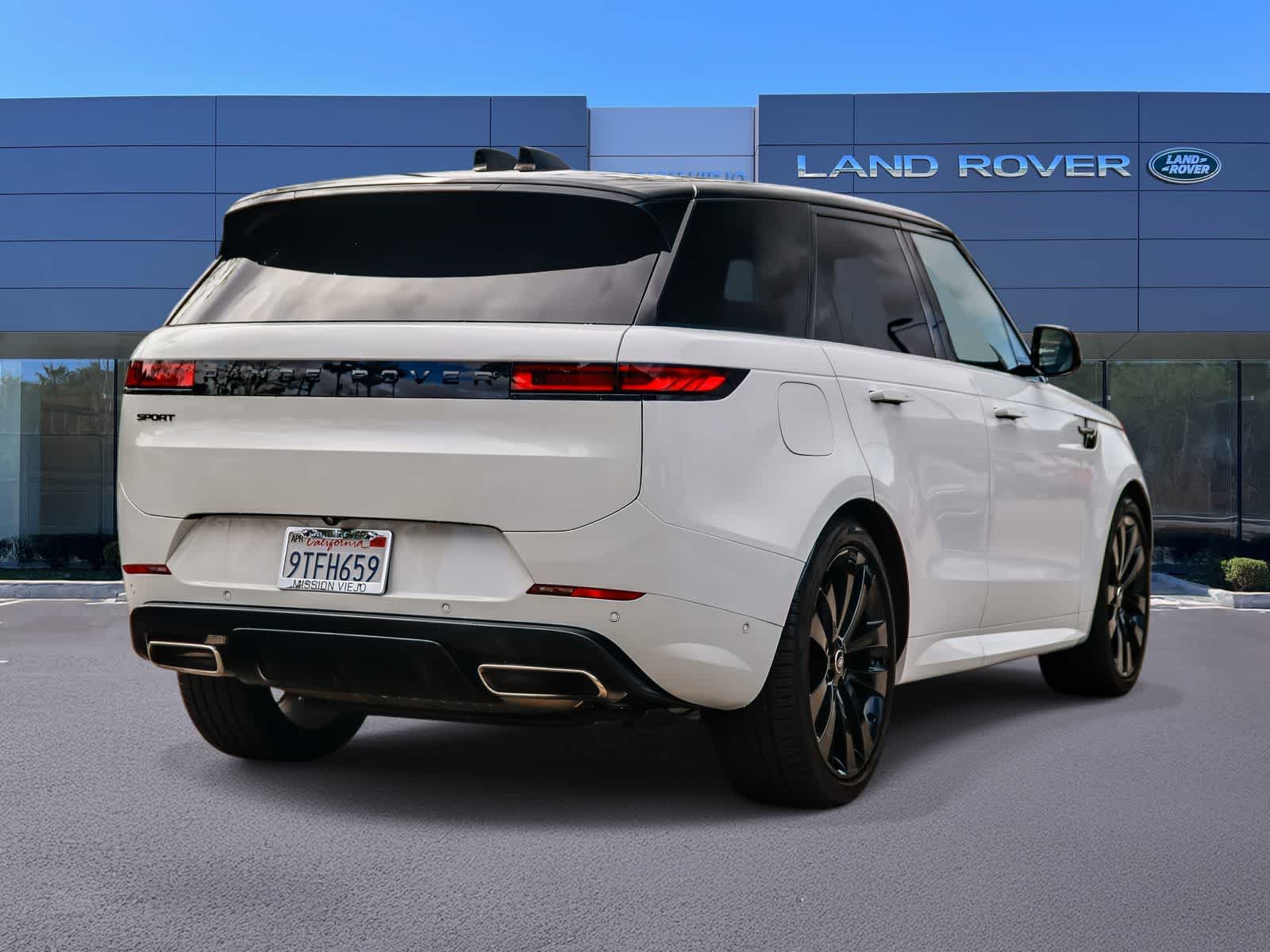 Thumbnail: 2024 Land Rover Range Rover Sport - 4
