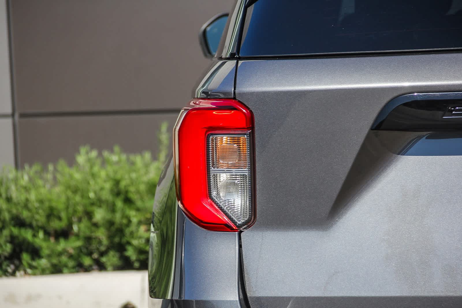 Thumbnail: 2022 Ford Explorer - 5