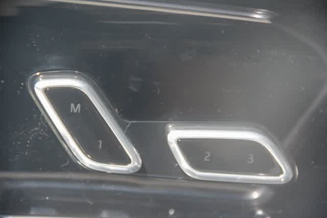 Thumbnail: 2025 Land Rover Range Rover - 20