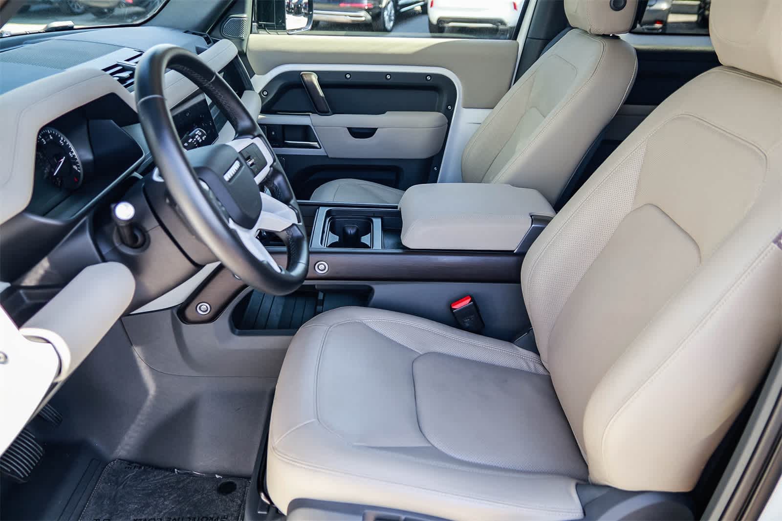 Thumbnail: 2023 Land Rover Defender - 18