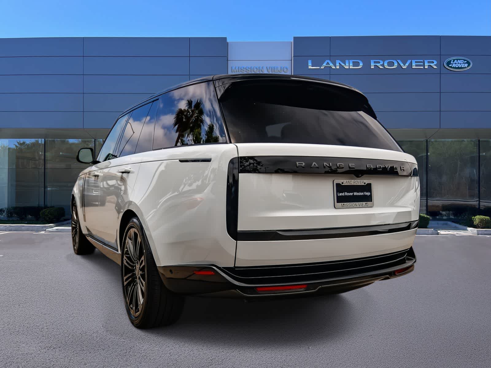 Thumbnail: 2026 Land Rover Range Rover - 6