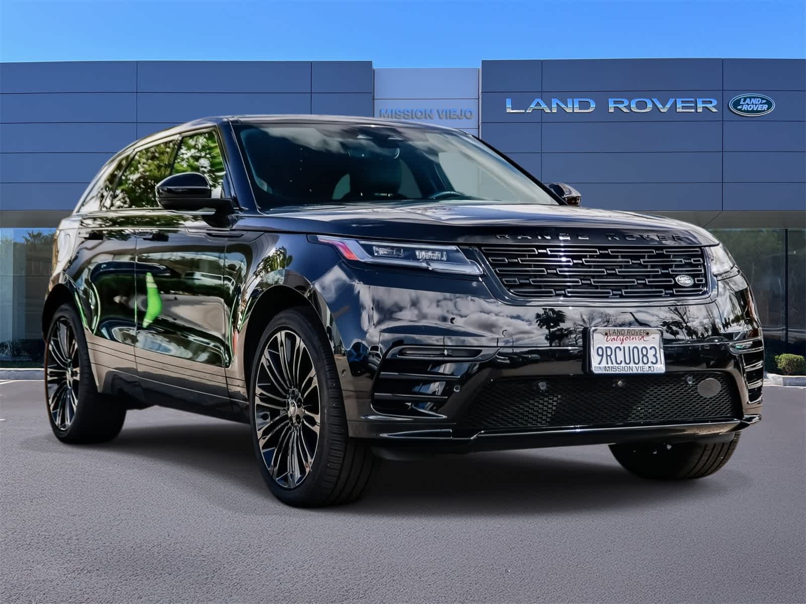 Thumbnail: 2025 Land Rover Range Rover Velar - 3