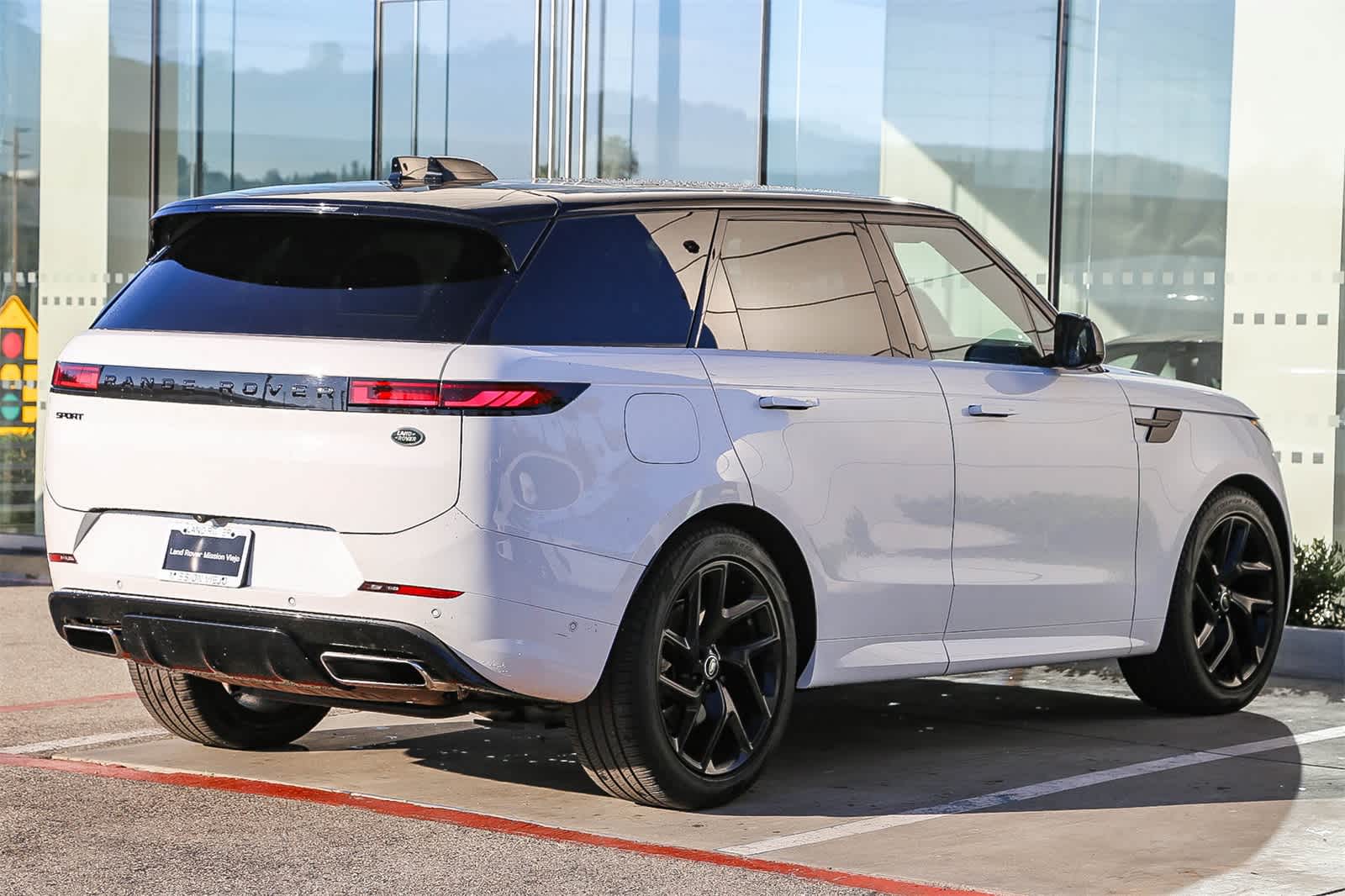 Thumbnail: 2023 Land Rover Range Rover Sport - 5