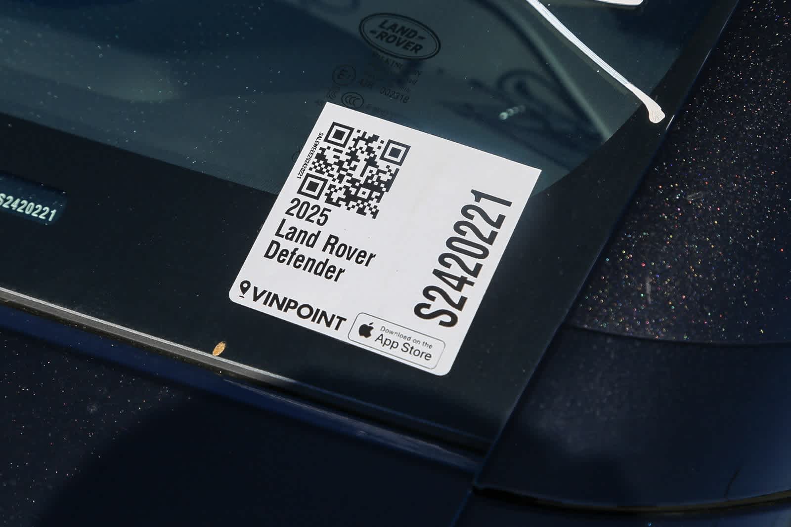 Thumbnail: 2025 Land Rover Defender - 27