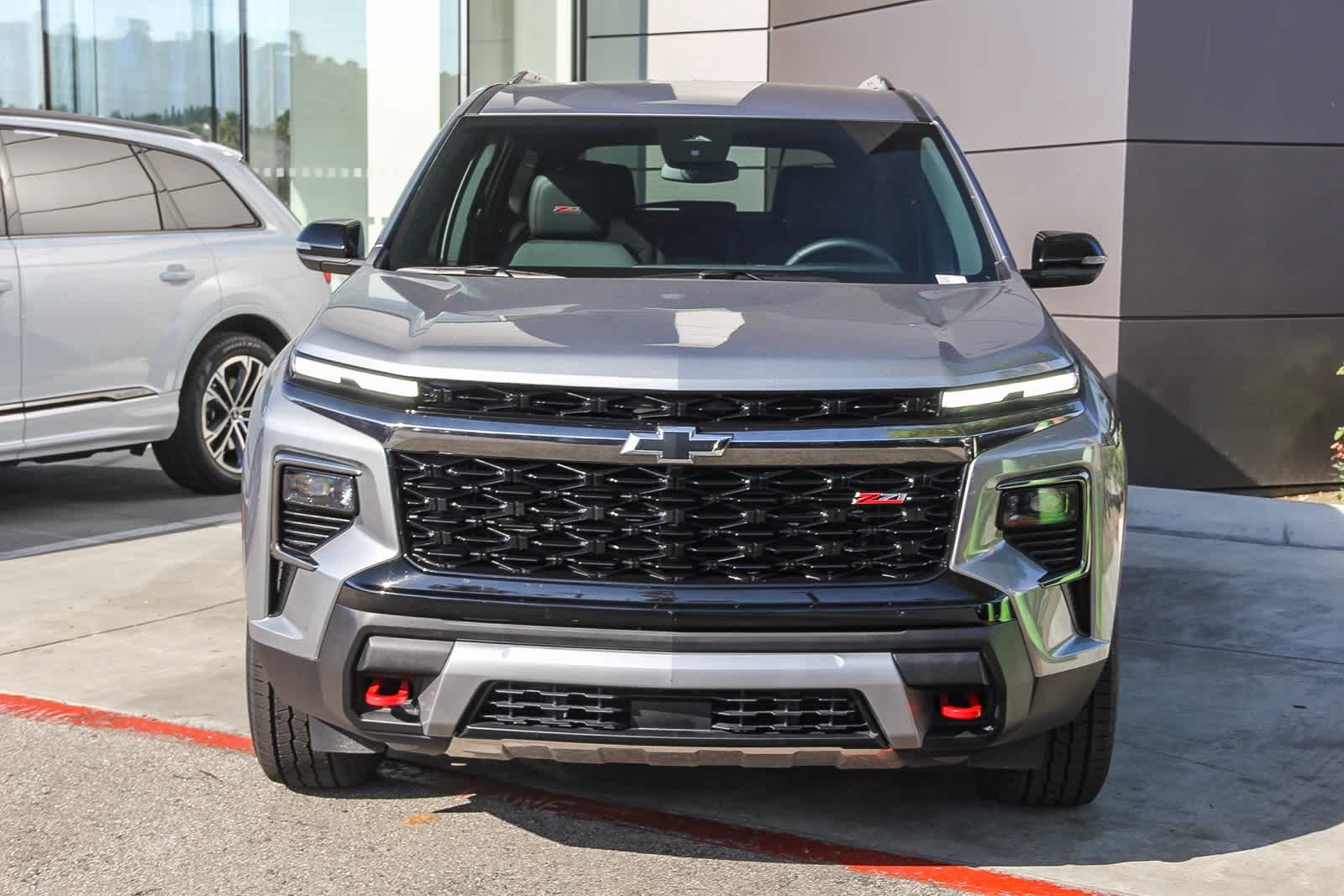 Thumbnail: 2025 Chevrolet Traverse - 2