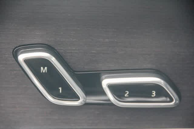 Thumbnail: 2025 Land Rover Range Rover - 18