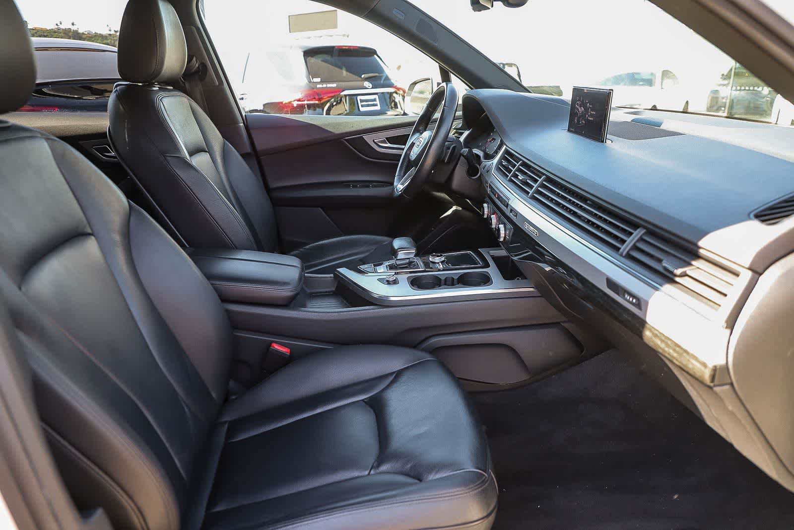 Thumbnail: 2018 Audi Q7 - 18