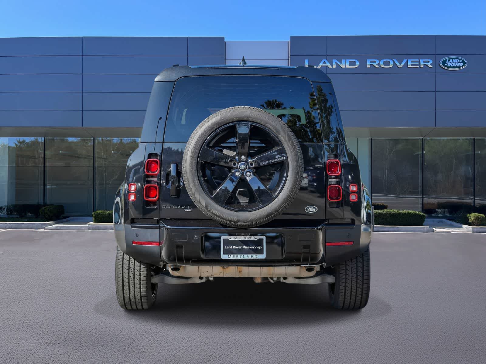 Thumbnail: 2023 Land Rover Defender - 5