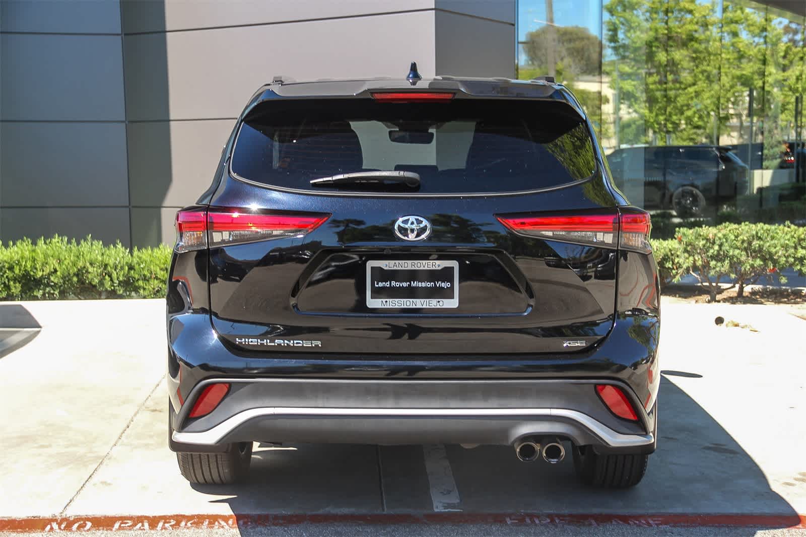 Thumbnail: 2023 Toyota Highlander - 5