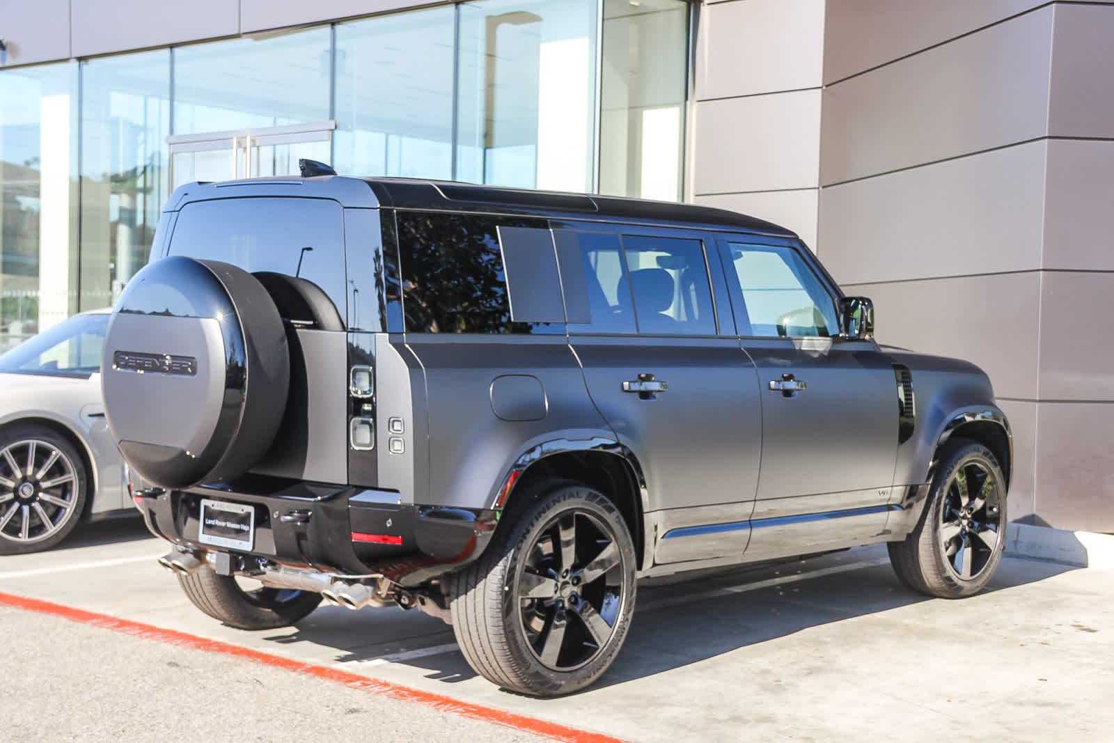 Thumbnail: 2026 Land Rover Defender - 7