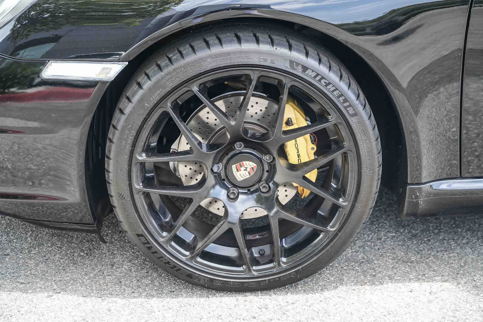 Thumbnail: 2008 Porsche 911 - 9