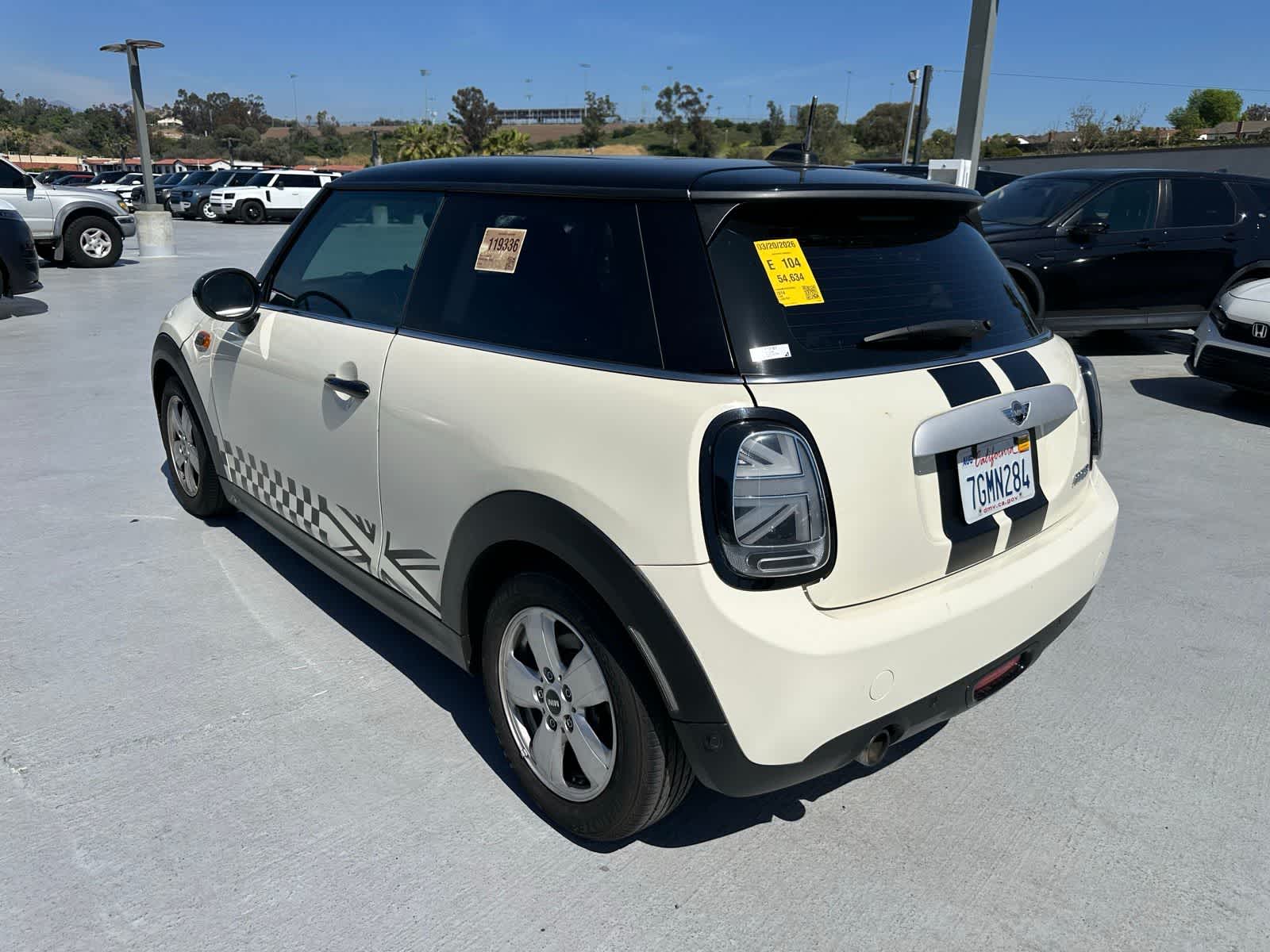Thumbnail: 2014 MINI Cooper Hardtop - 3