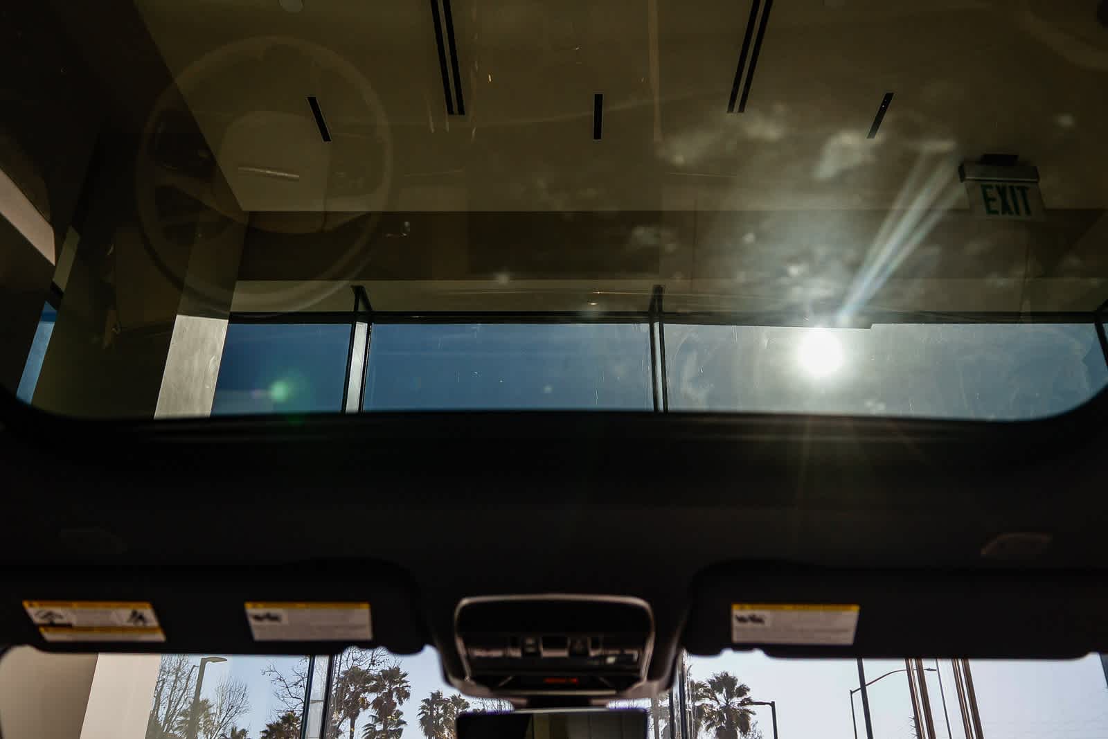 Thumbnail: 2025 Land Rover Range Rover Sport - 10