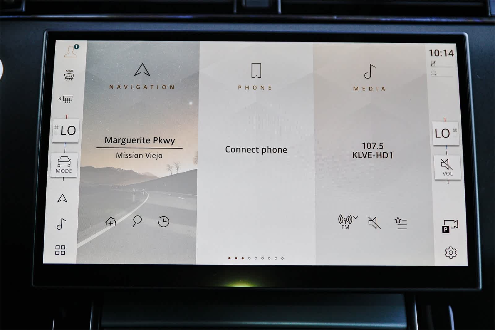 Thumbnail: 2025 Land Rover Range Rover Evoque - 11