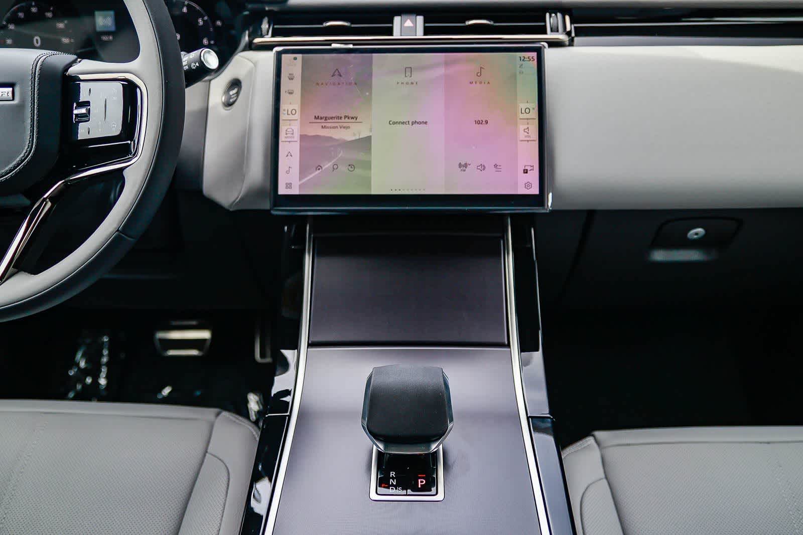 Thumbnail: 2026 Land Rover Range Rover Velar - 13