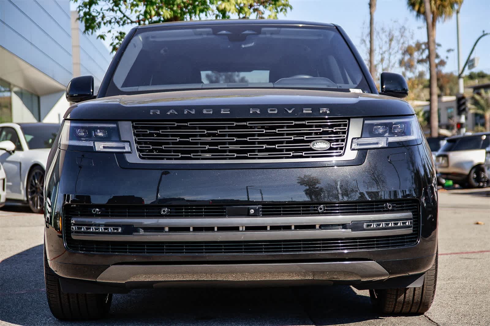 Thumbnail: 2023 Land Rover Range Rover - 2