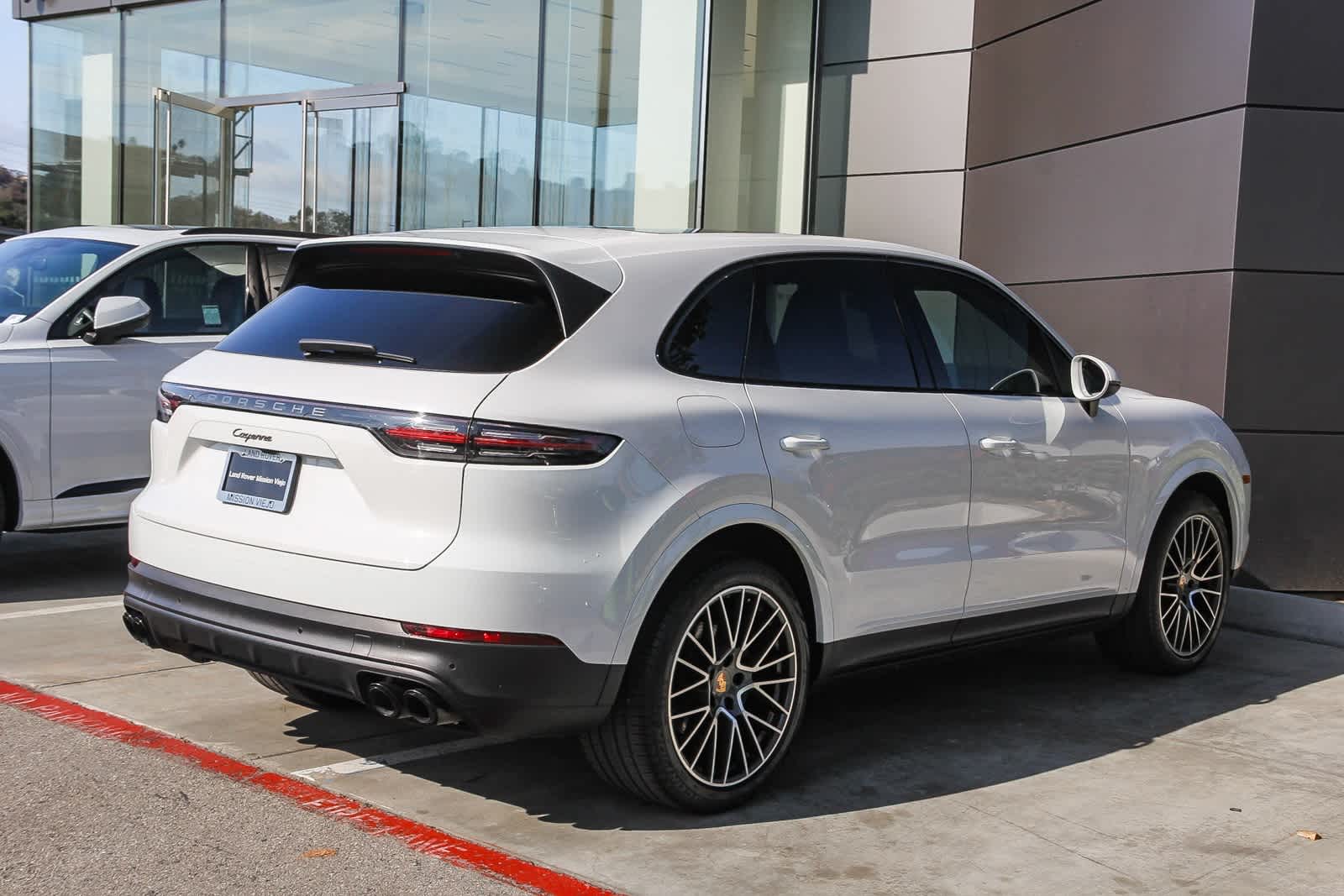 Thumbnail: 2023 Porsche Cayenne - 7