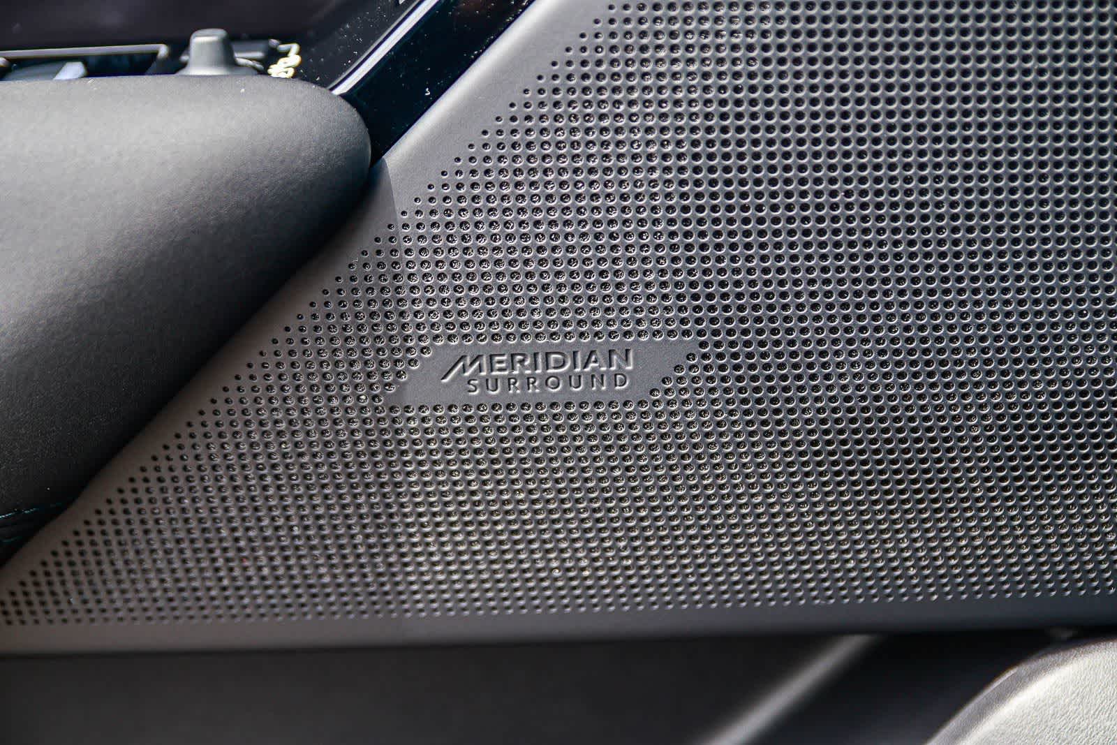 Thumbnail: 2026 Land Rover Range Rover Velar - 23