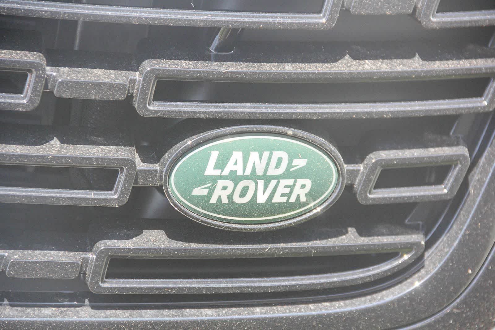Thumbnail: 2026 Land Rover Range Rover Velar - 10