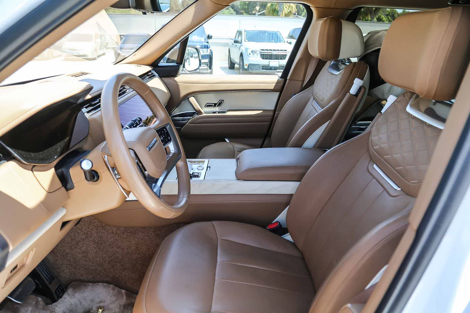 Thumbnail: 2023 Land Rover Range Rover - 25