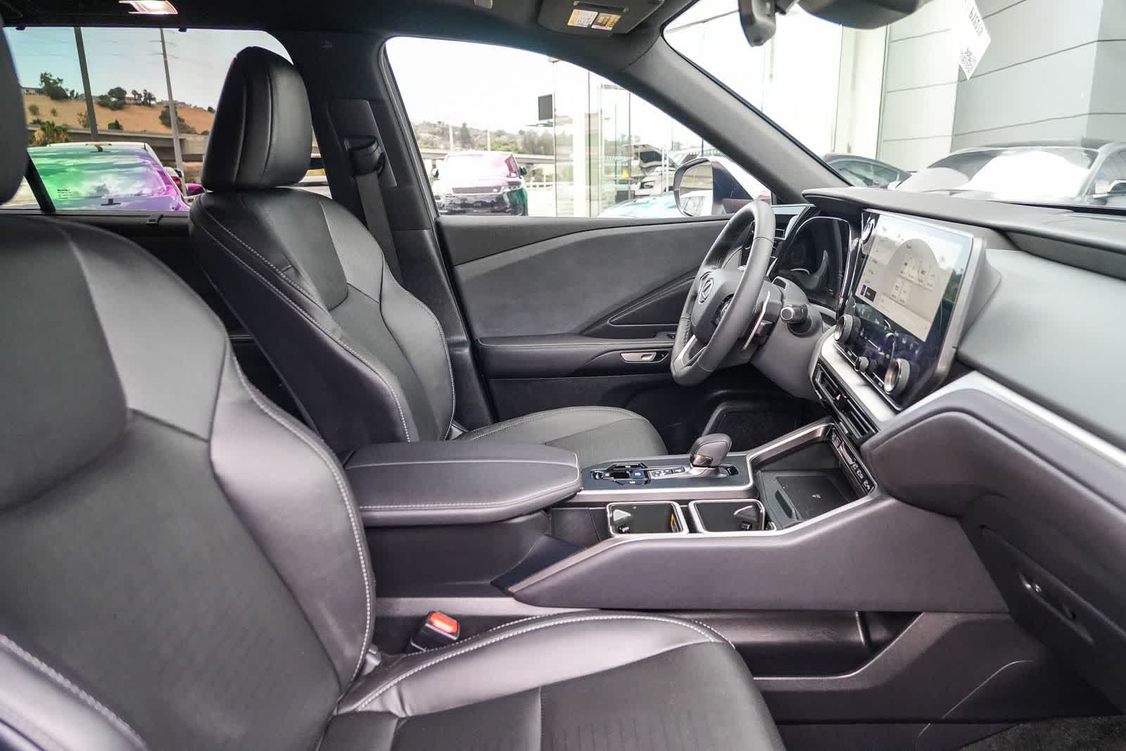 Thumbnail: 2025 Lexus TX - 16