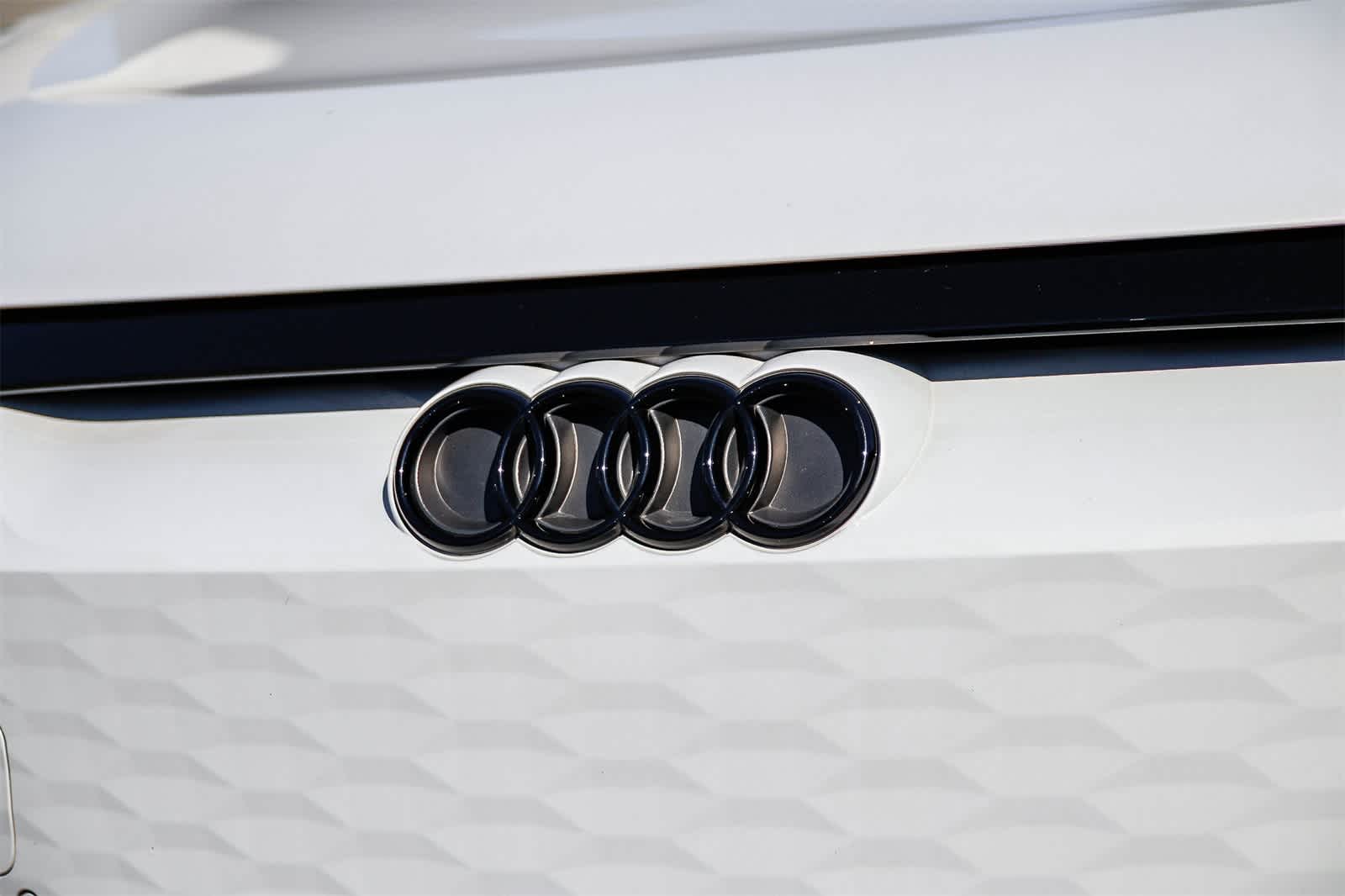 Thumbnail: 2024 Audi RS e-tron GT - 11