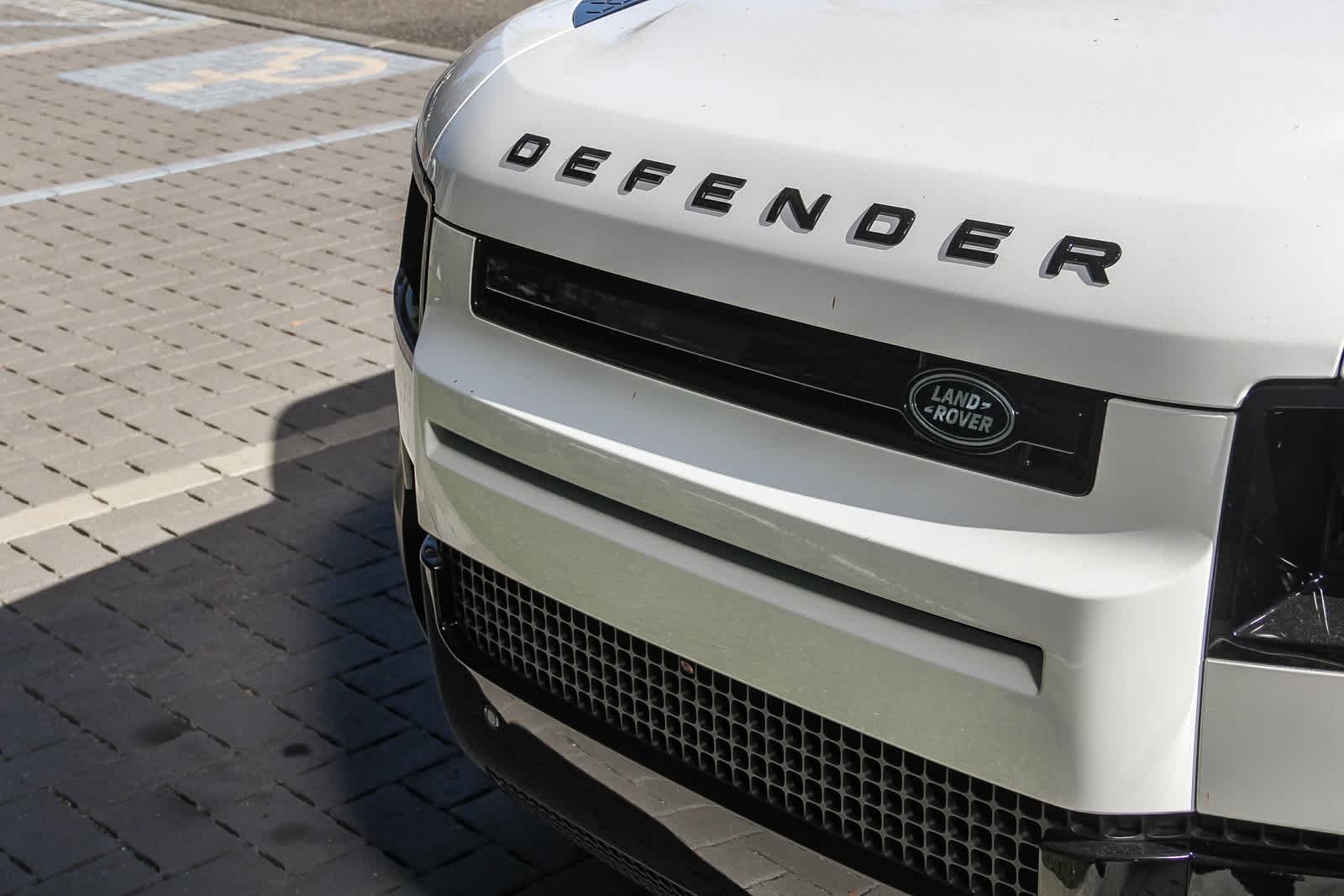 Thumbnail: 2026 Land Rover Defender - 11