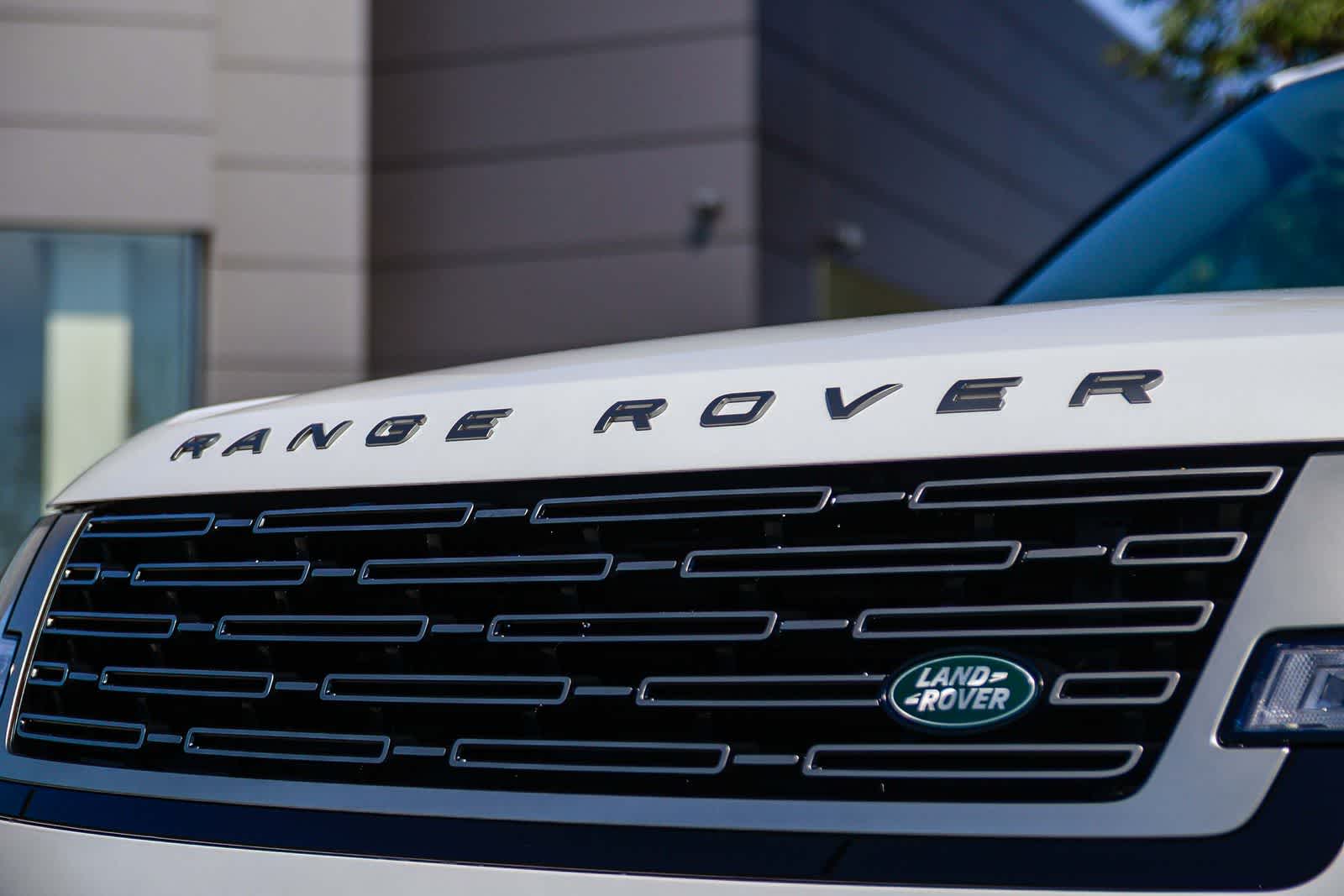Thumbnail: 2026 Land Rover Range Rover - 11