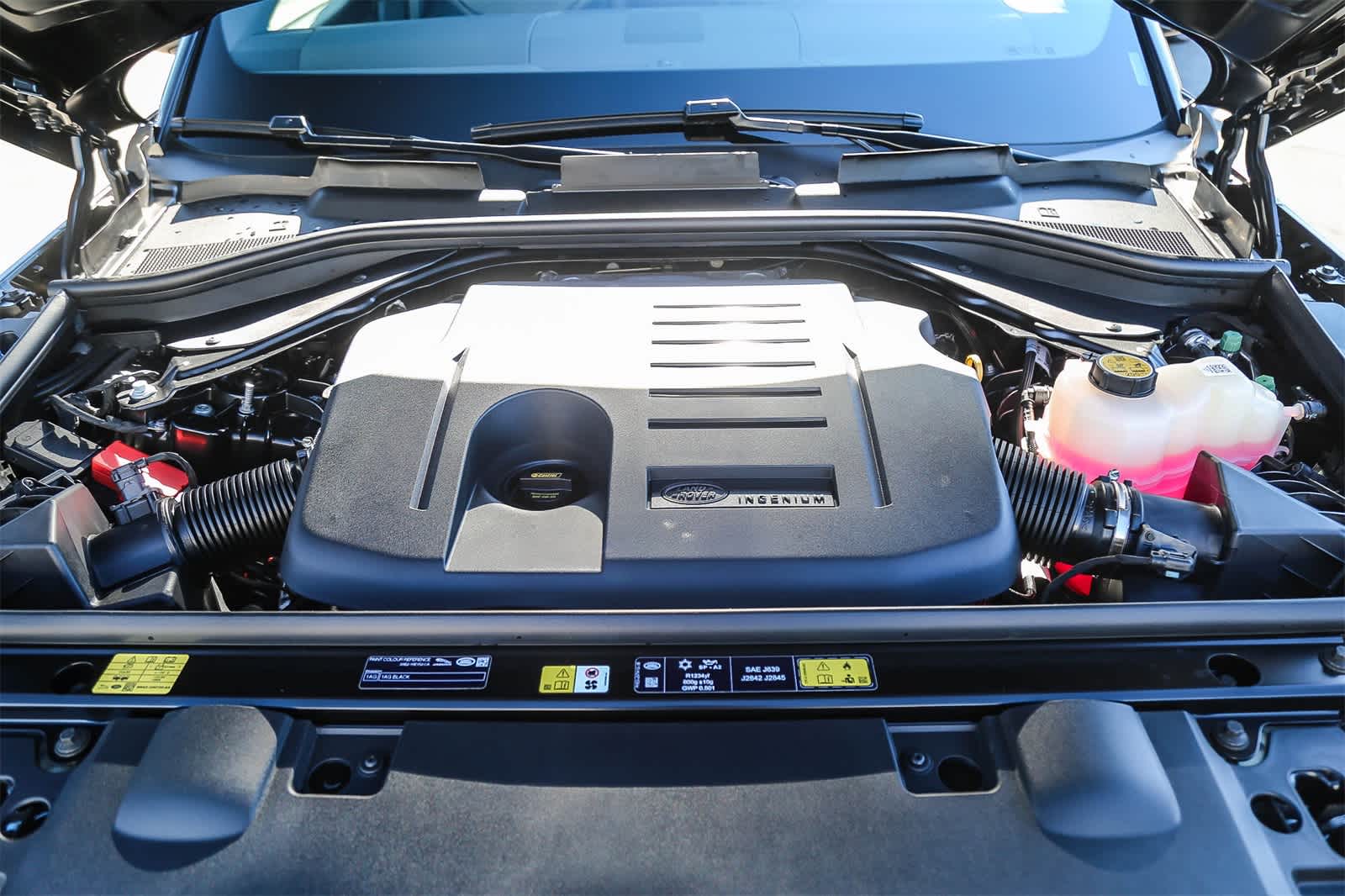 Thumbnail: 2026 Land Rover Range Rover Sport - 25