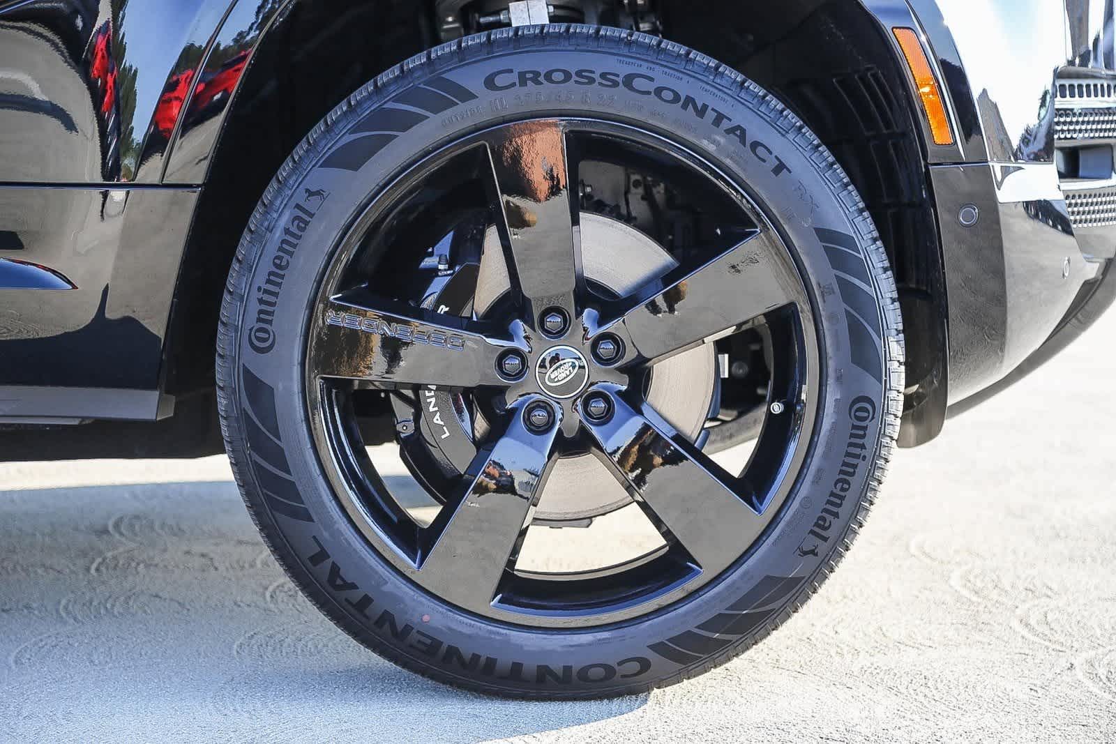 Thumbnail: 2025 Land Rover Defender - 9