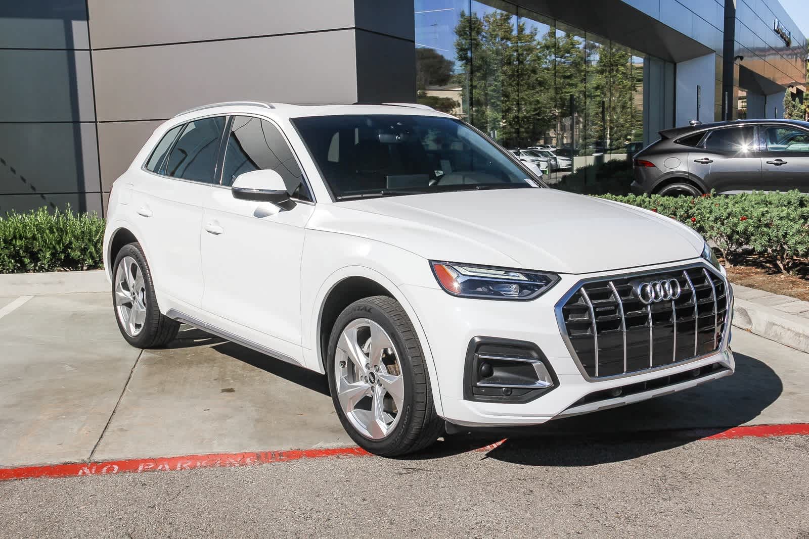 Thumbnail: 2021 Audi Q5 - 3