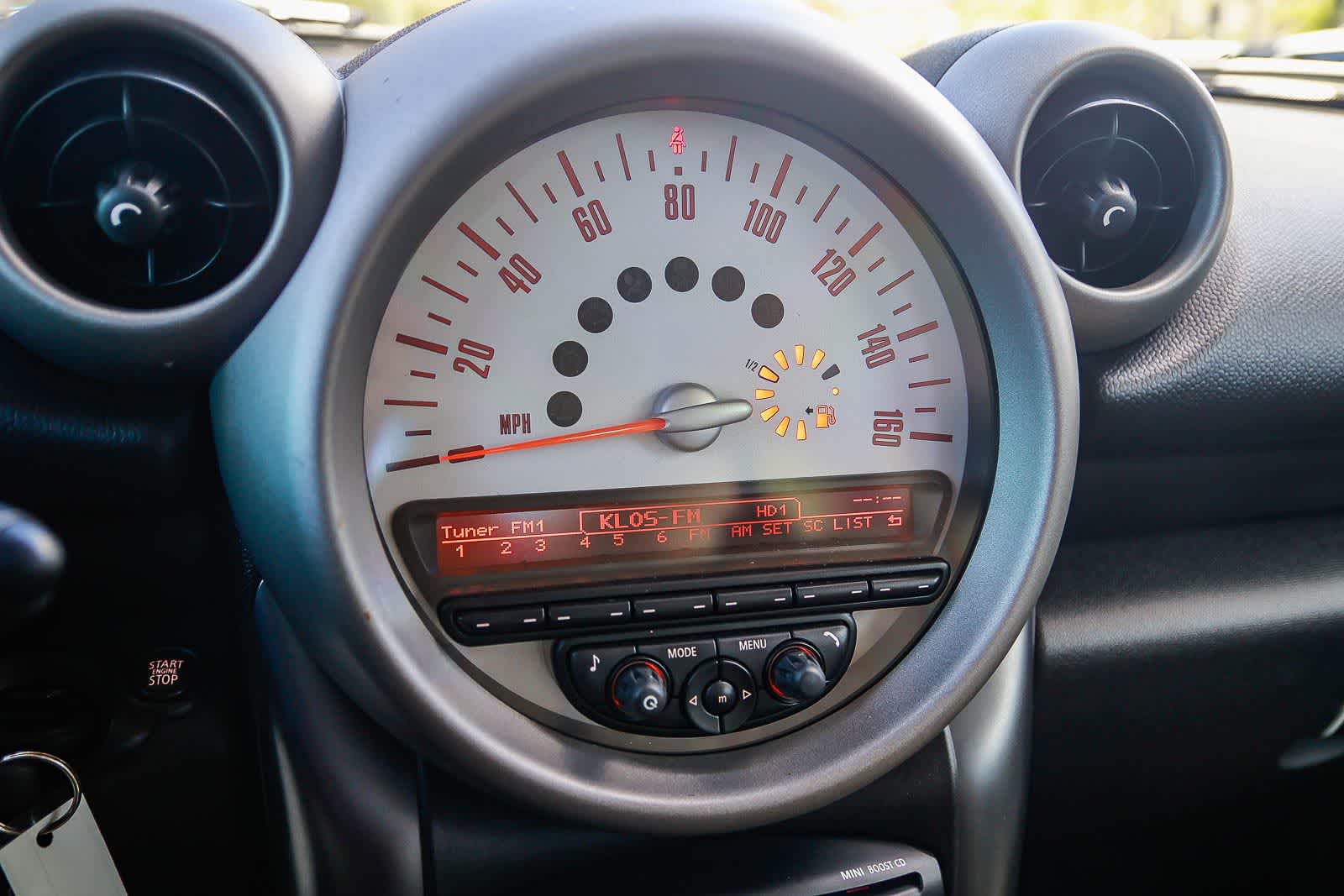 Thumbnail: 2012 MINI Cooper Countryman - 24