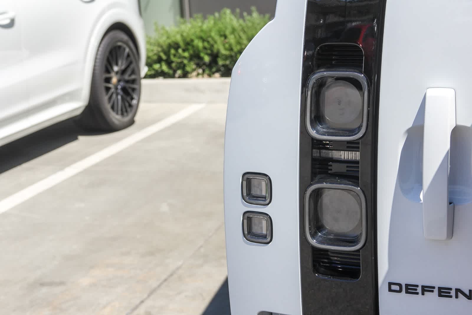 Thumbnail: 2025 Land Rover Defender - 7