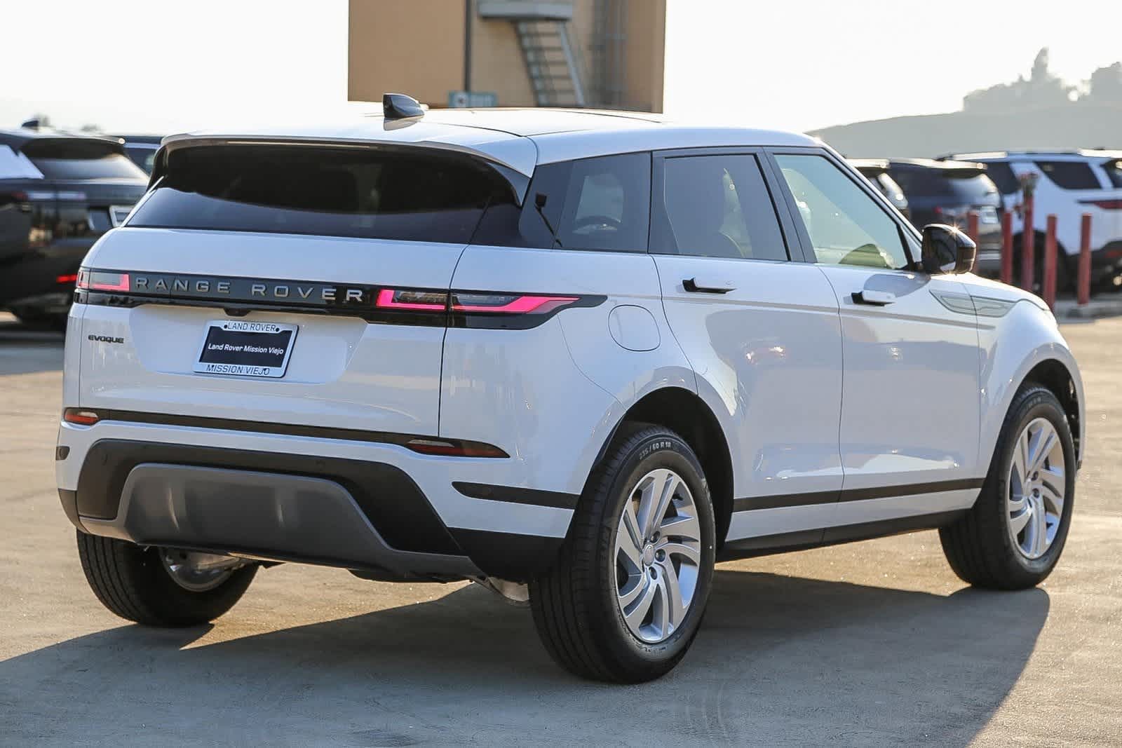 Thumbnail: 2026 Land Rover Range Rover Evoque - 6