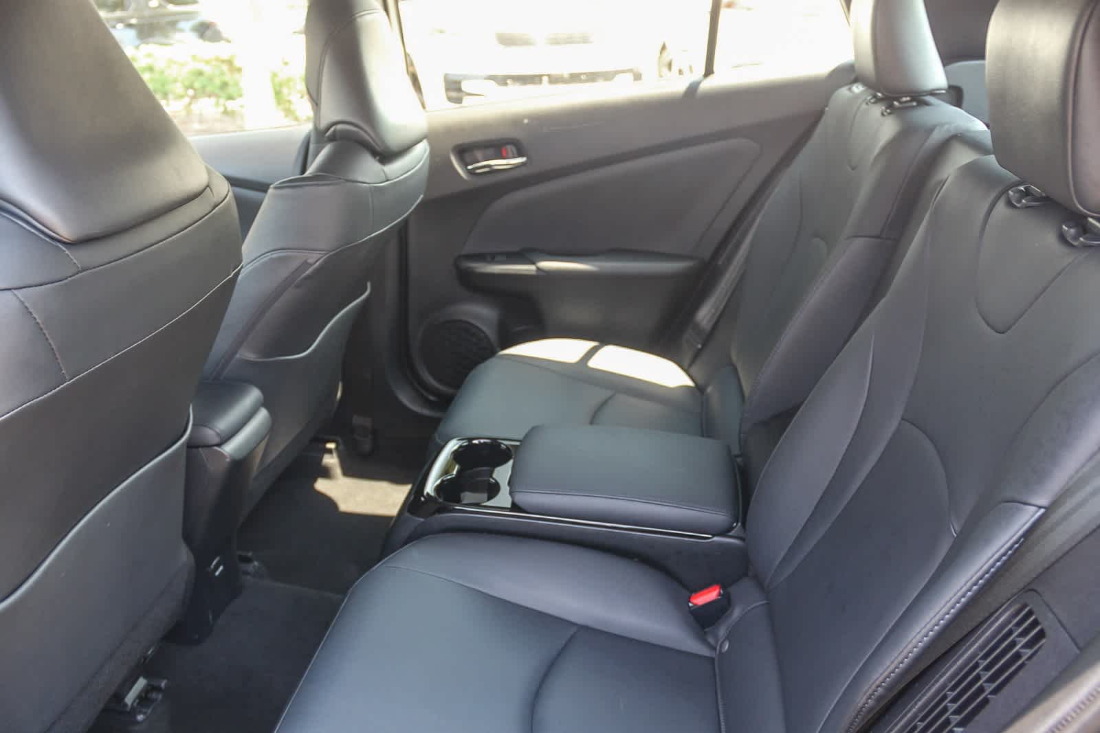 Thumbnail: 2019 Toyota Prius Prime - 16